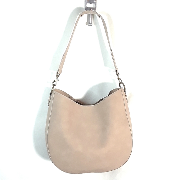 Universal Thread Handbags - Universal Thread tan faux leather hobo shoulder